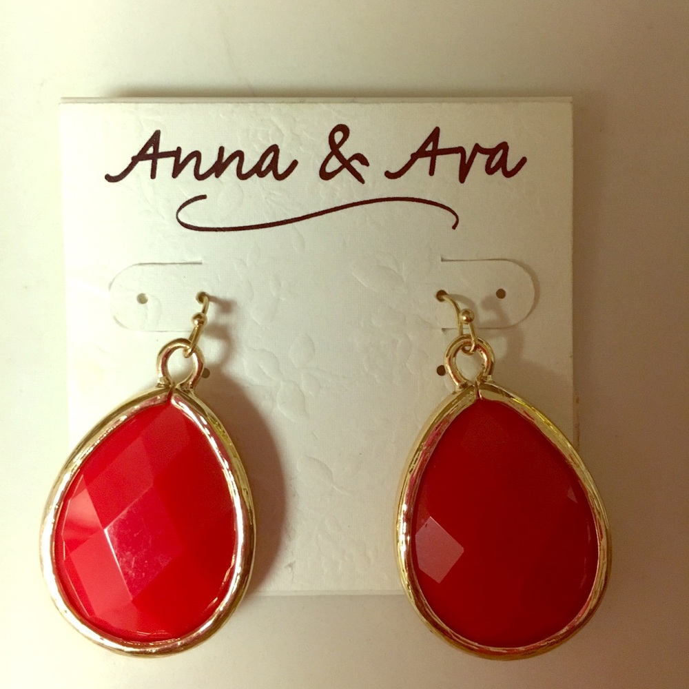 Red drop pierced earrings